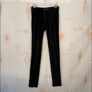 Alice + Olivia black velvet skinny leggings